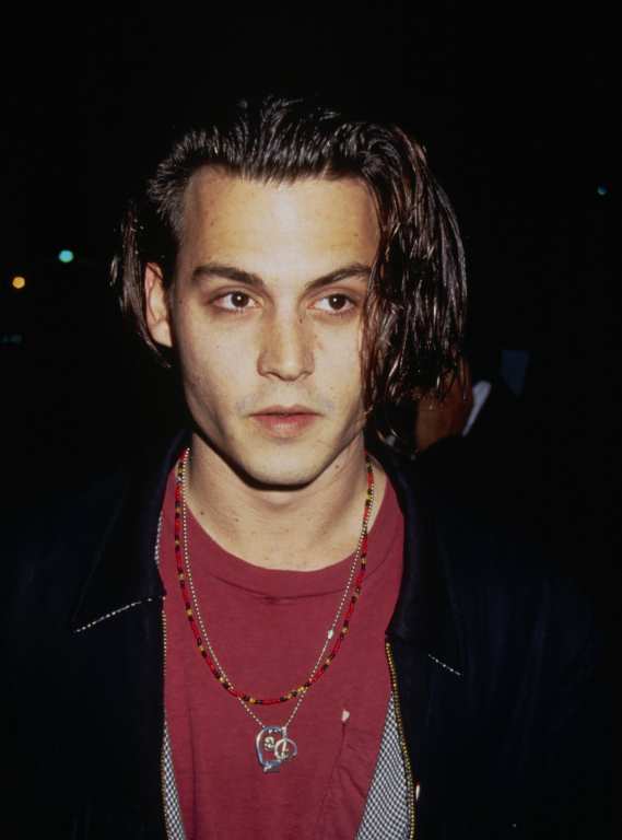 http://www.johnnydepp.ru/jdportal/html/content/gallery/ceremony/1993nightmare/002.jpg